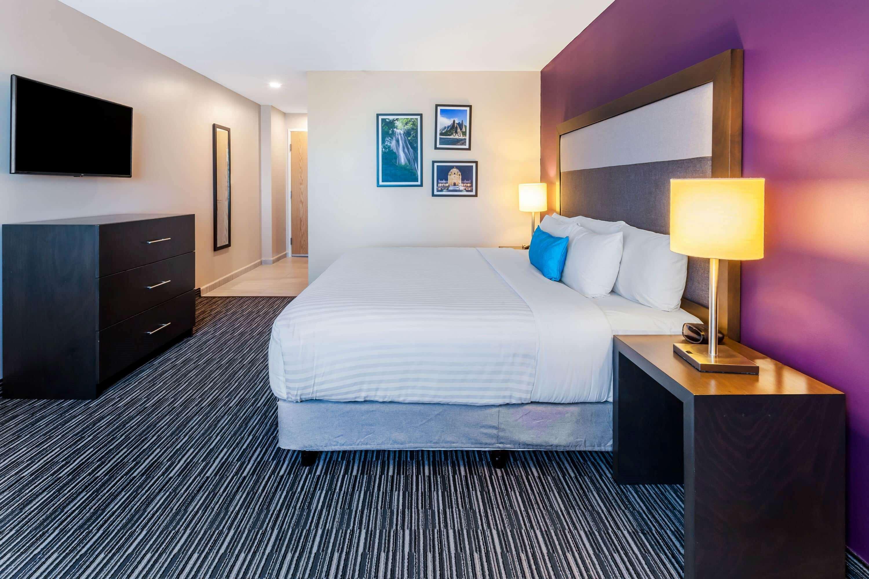 ลา ควินตา บาย วินด์แฮม มอนเตร์เรย์ แอโรปวยร์โต Hotel อโปดาคา ภายนอก รูปภาพ